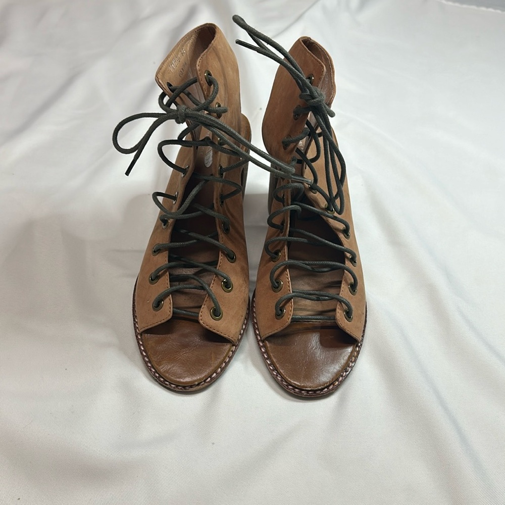 Jeffery Campbell Free People Lace Up Tan Shoes 8.5